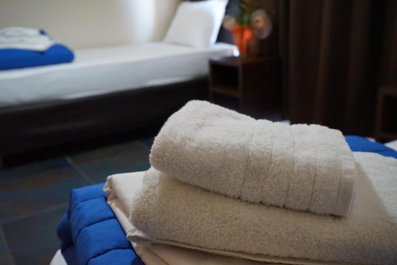 אתונה Orpheus Hotel מראה חיצוני תמונה